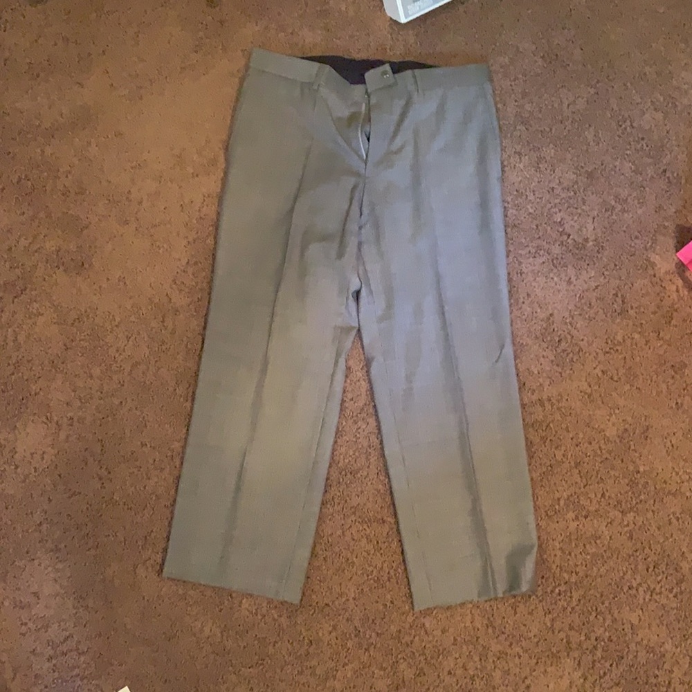Suit - Picture 2 of 3